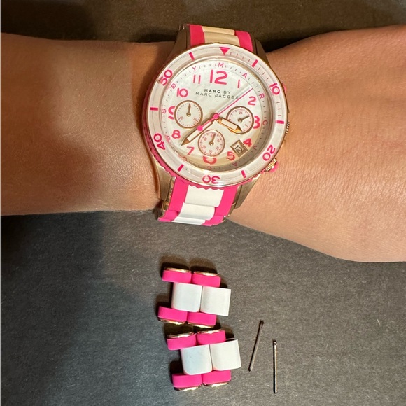 Marc By Marc Jacobs Accessories - Marc by Marc Jacobs watch NEW pink and gold watch with extra links NWOB